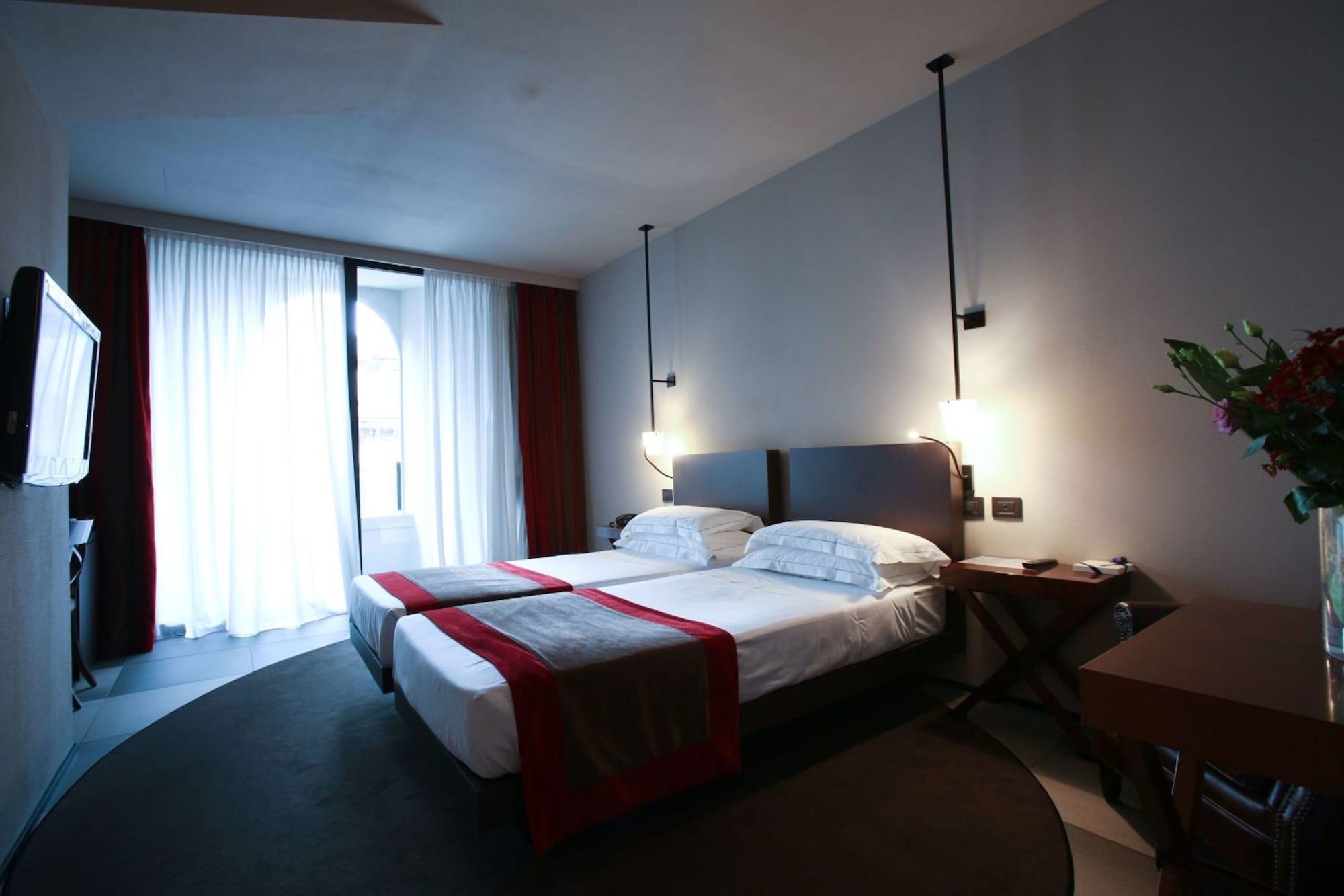 Hotel Ih Ambasciatori Milán