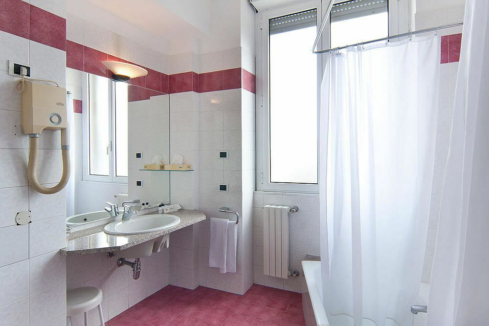 Hotel Ih Ambasciatori